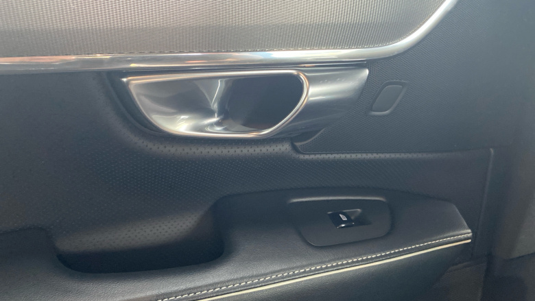 Volvo S90 2.0 T8 [390] Hybrid R DESIGN Pro 4dr AWD Gtron Saloon